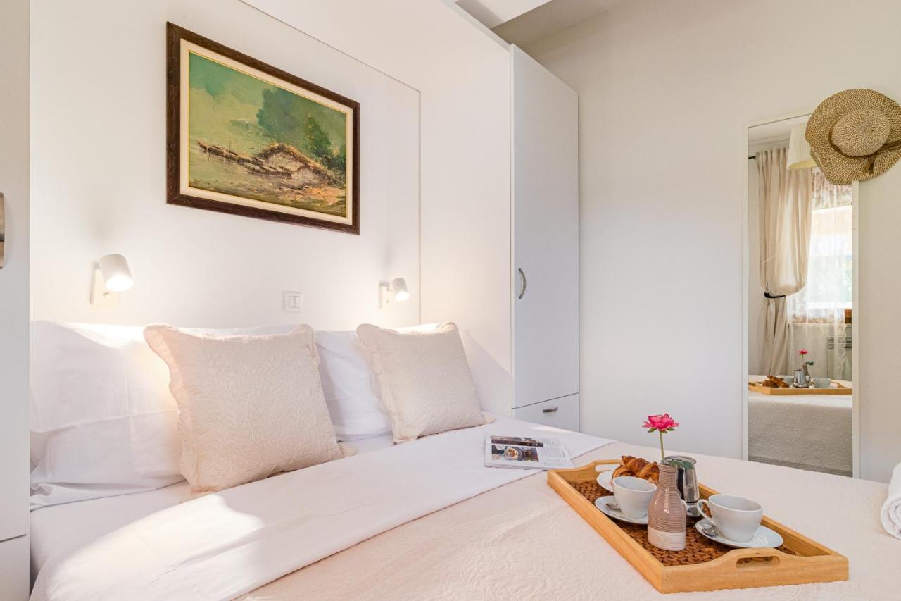 Lovely Istrian Apartment With A Private Swimming Pool And A Charming Garden Banjole Exterior photo