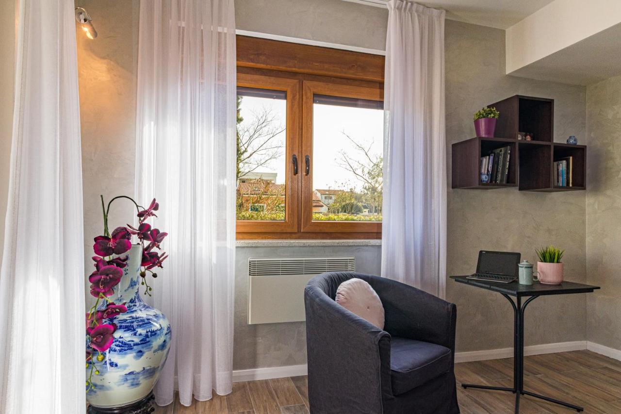 Lovely Istrian Apartment With A Private Swimming Pool And A Charming Garden Banjole Exterior photo