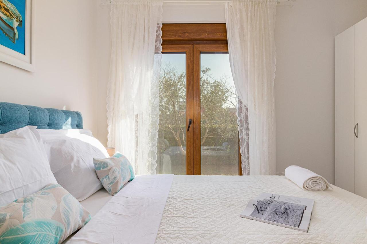 Lovely Istrian Apartment With A Private Swimming Pool And A Charming Garden Banjole Exterior photo