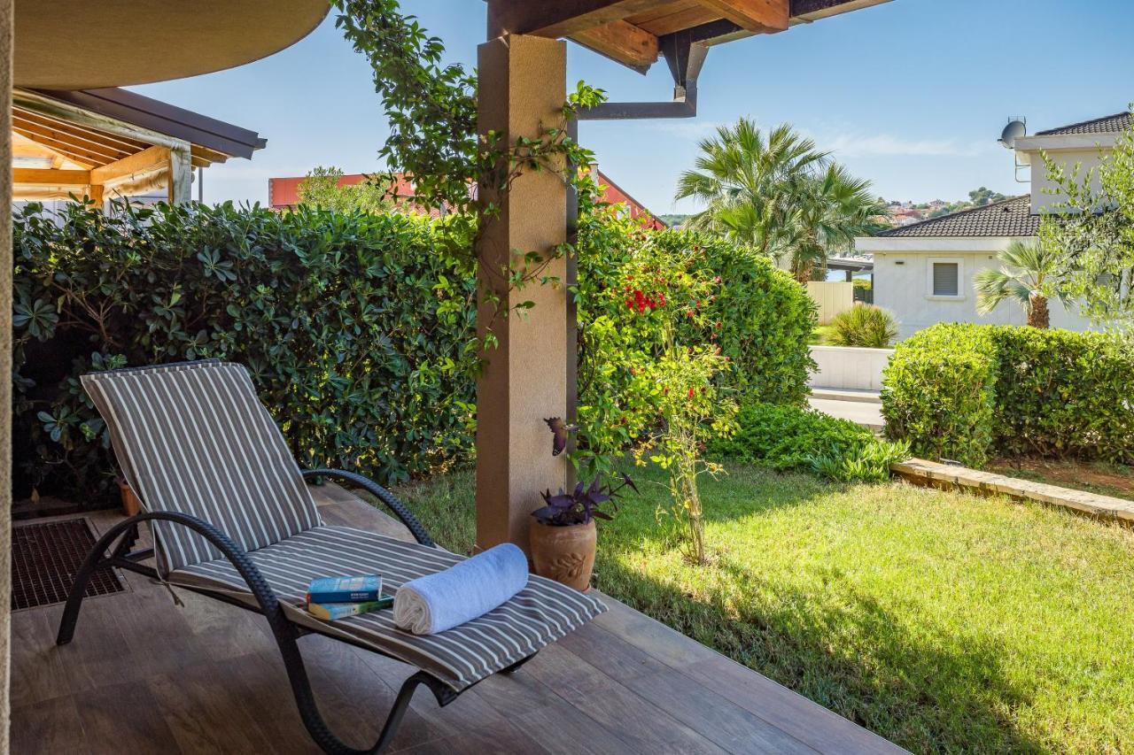 Lovely Istrian Apartment With A Private Swimming Pool And A Charming Garden Banjole Exterior photo